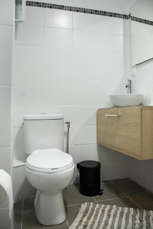 Ferienwohnung Diamerisma-Grafeio Piräus Exterior foto