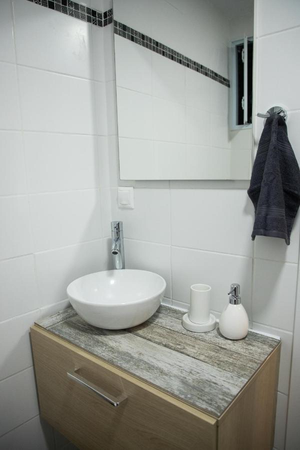 Ferienwohnung Diamerisma-Grafeio Piräus Exterior foto